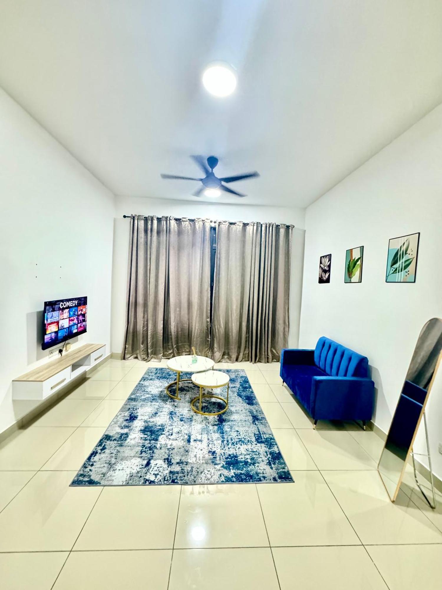 Apartment Ioi Conezion Nearby Ioi Mall